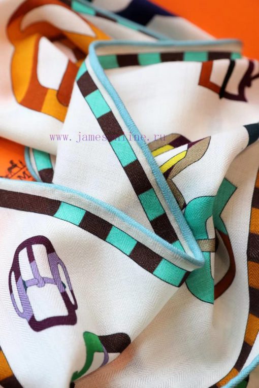 Hermes "Modern Buckle"I sincerely recommend everyone to try triangular scarves in autumn andpfd0xjmi - Image 8