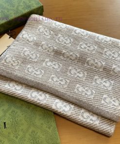 Other Gucci scarves from recent yearsThe newly launched wool long scarf also uses the standatwubsaxf