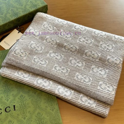 Other Gucci scarves from recent yearsThe newly launched wool long scarf also uses the standatwubsaxf - Image 2