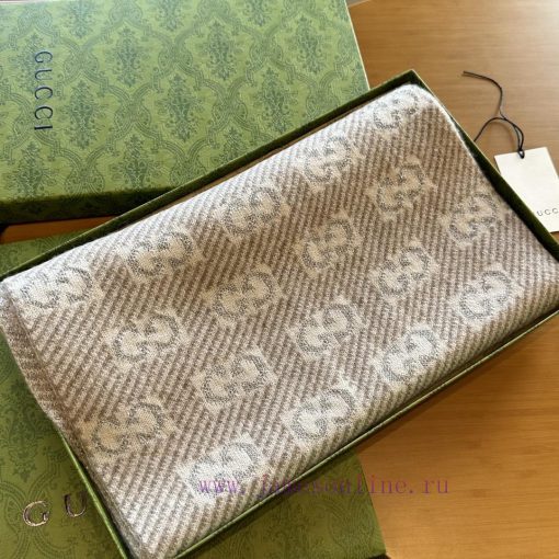 Other Gucci scarves from recent yearsThe newly launched wool long scarf also uses the standatwubsaxf - Image 3