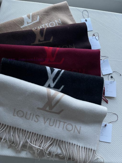 The original pure cashmere shawl, out of stock king is now looking for her all over the worlqjd9y1h8 - Image 2