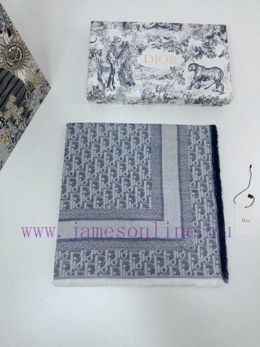The actual product was stunning with Dior's newly released Cannage jacquard shawl for autumn7ccab5ct - Image 3