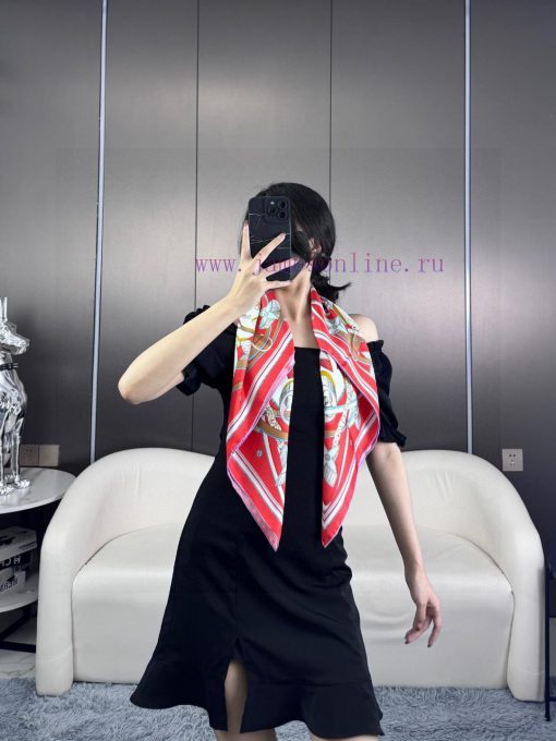 Sincerely praise the new L three-dimensional relief pattern 90 silk printed square scarf fro3u1kgaky - Image 2