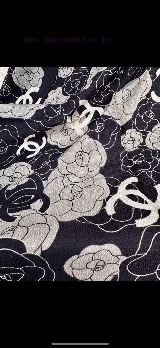 C's black and gray Chanel super classic camellia looks great and is highly recommended for id8bh1psh - Image 10