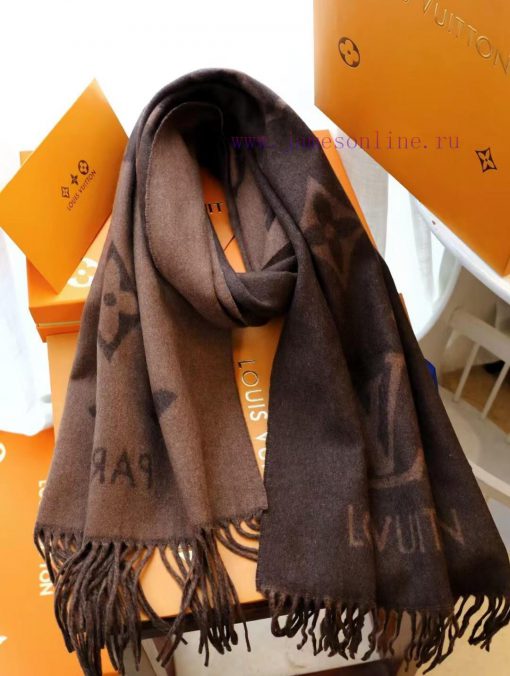 Star Huo Siyan and Li Xiaolu's caramel colored Louis Vuitton high-end rabbit fur scarf shawl6eo9ft4m - Image 8