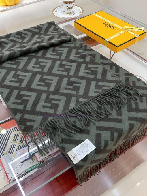 High quality green is the most effective way to create a sense of luxury. This year's most pwwnubbkp - Image 7