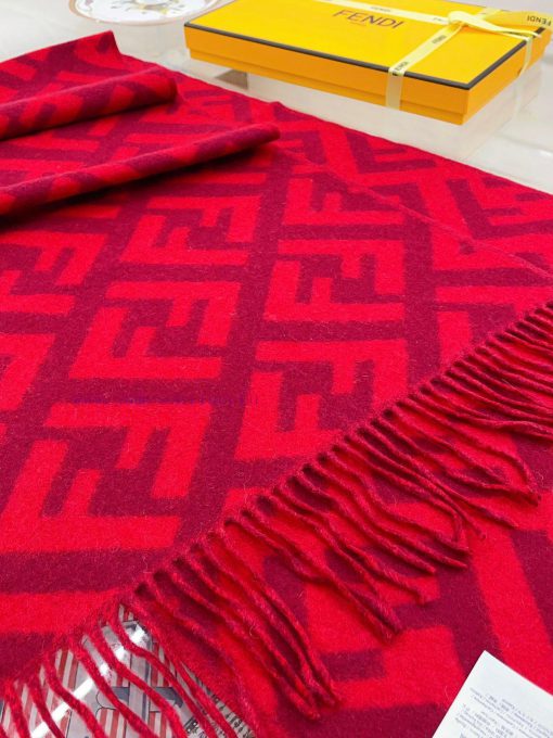High quality red is the most effective way to create a sense of luxury. This year's most popzdshbyf1 - Image 8