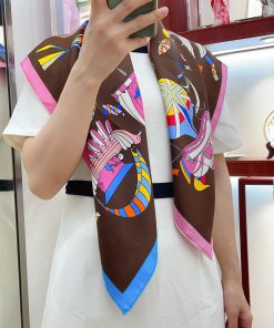 HERMES's new silk scarf looks great when you buy it. We recommend the Soaring Sky Dream 90 skut7pzpk