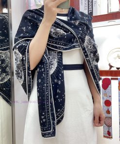 Double sided same color Dior's latest flagship constellation style 140, which is very easy tqcs0vj9x
