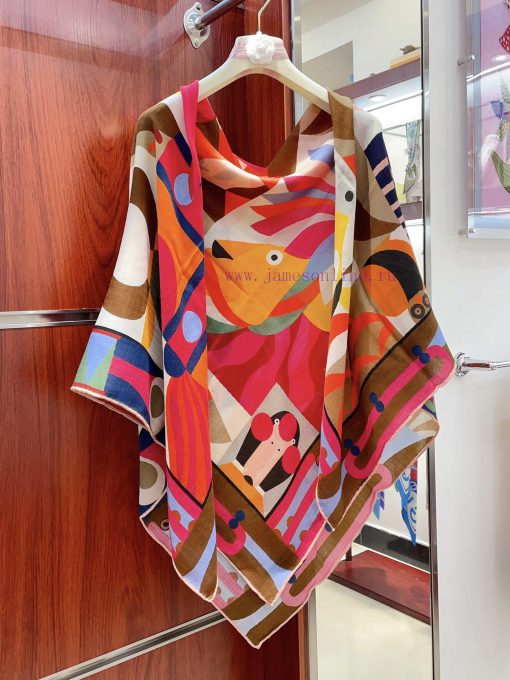 The new HERMES looks great and is highly recommended for the Grand Parade 140 cashmere squarnavphb3z - Image 7