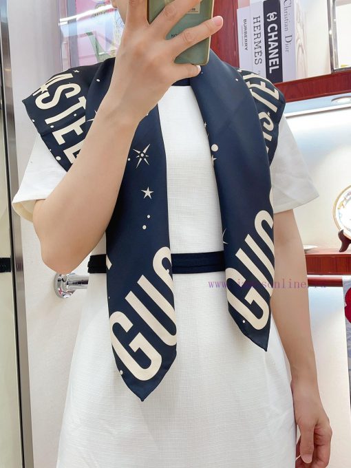 Be sure to start quickly with G's new Constellation print 90. This canvas twill silk scarf i3jezg2bi
