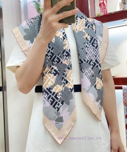 Fendi's latest flagship F-color letter 90 silk small square scarf is a perfect match for botvampz2a6