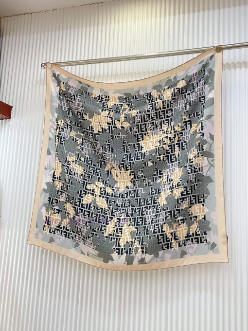 Fendi's latest flagship F-color letter 90 silk small square scarf is a perfect match for botvampz2a6 - Image 5