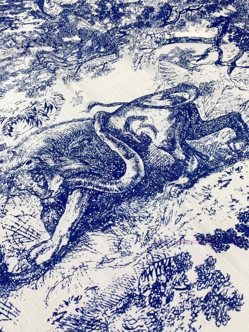 Dior's latest flagship product, the D animal model, is a 140 square scarf that is very easy afqnqr6w - Image 9