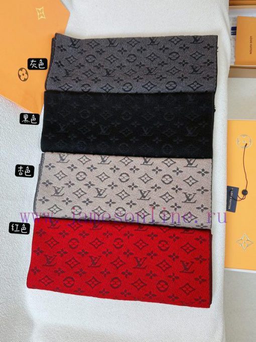 LVONOGRAM CLASS has launched the iconic Mono woven pattern scarf, which is of very, very goondl94s5j - Image 10