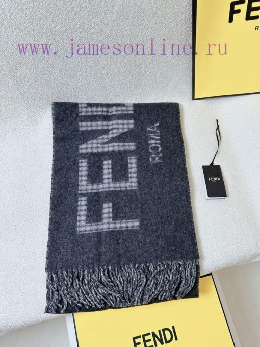 Fendi's 2021 new product is a double-sided jacquard scarf for both men and women. Fendi has 1d1dwerd - Image 3