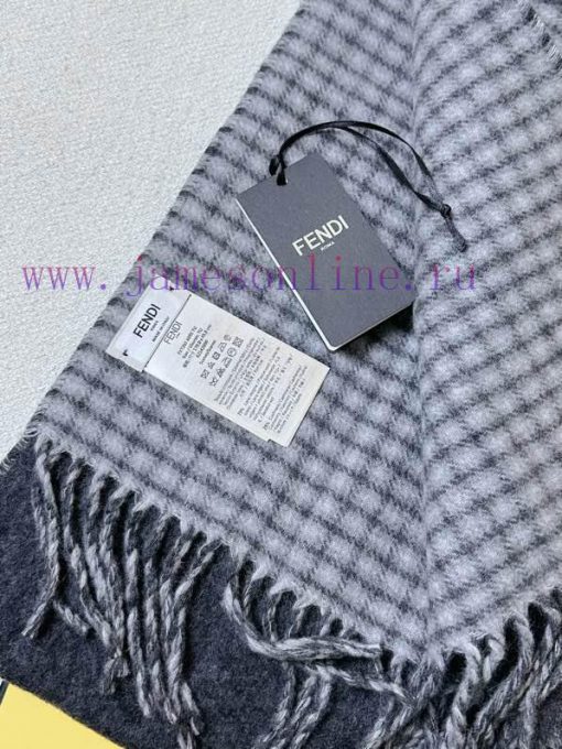 Fendi's 2021 new product is a double-sided jacquard scarf for both men and women. Fendi has 1d1dwerd - Image 4