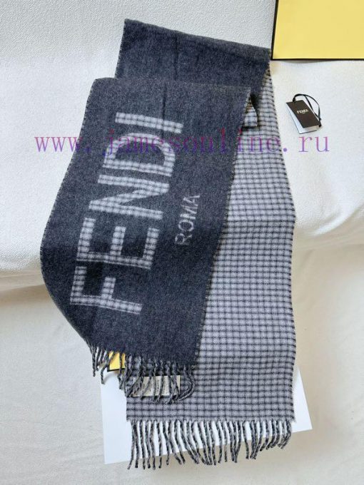 Fendi's 2021 new product is a double-sided jacquard scarf for both men and women. Fendi has 1d1dwerd - Image 9