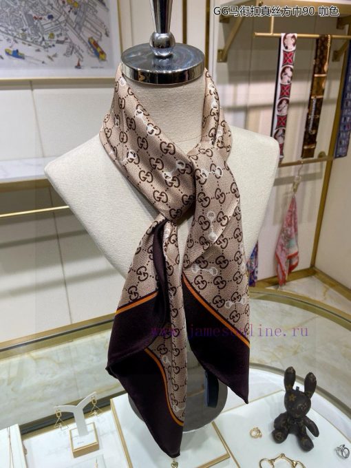 The newly launched G family GG horseneck buckle silk square scarf is a 90 inch double-sided 11055pck - Image 7