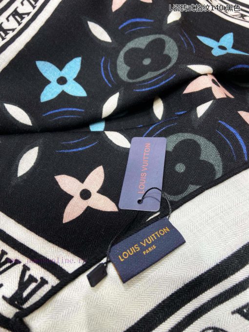 Sincere praise for the Lvjia L tile style plaid 140 cashmere square scarf. The Graphic Tile 603z24xw - Image 10