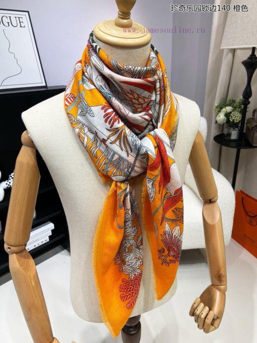 The new Herm è s cashmere fringe square scarf, with a rare and exquisite edge, is recommendeq6gc5fhv - Image 7