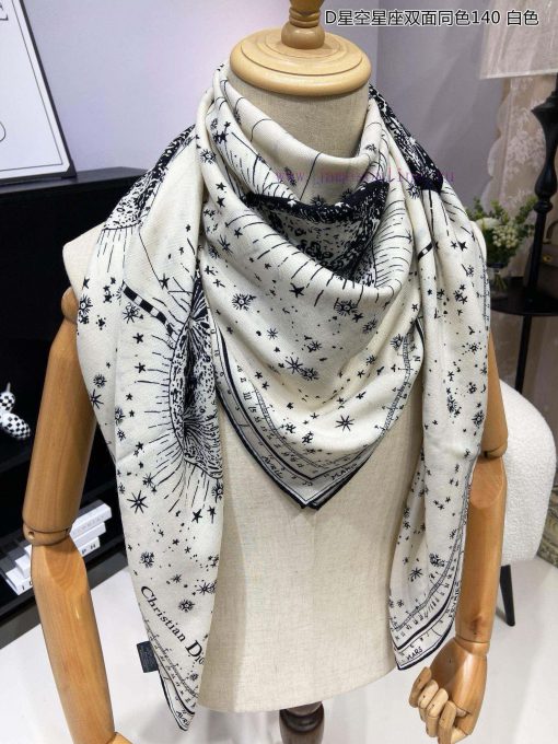 The new cashmere products are said to look good and recommended by Dior. The double-sided anf7jw6psy - Image 7