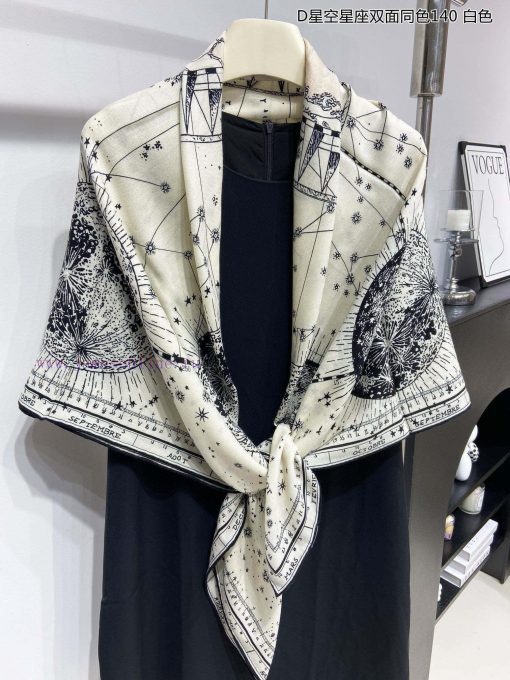 The new cashmere products are said to look good and recommended by Dior. The double-sided anf7jw6psy - Image 11