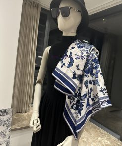 The new double-sided velvet scarf from Dior, recommended for VIP customers, must start quicknaj6aih3
