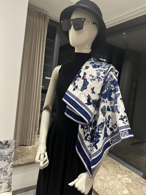 The new double-sided velvet scarf from Dior, recommended for VIP customers, must start quicknaj6aih3