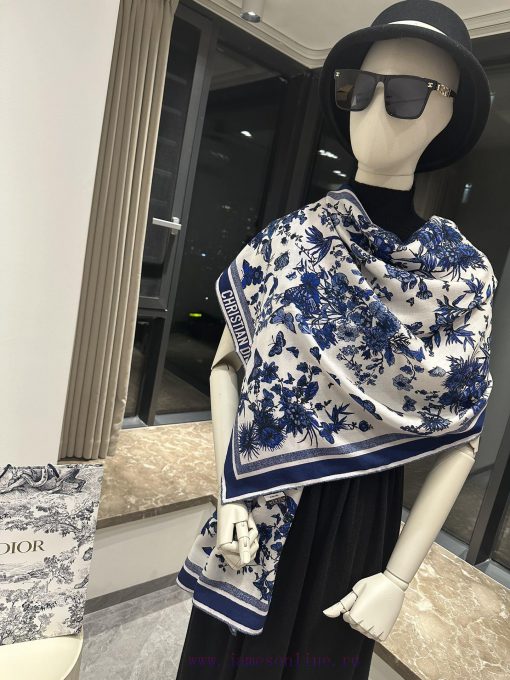 The new double-sided velvet scarf from Dior, recommended for VIP customers, must start quicknaj6aih3 - Image 3
