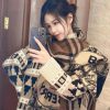 Hot selling item, Bur Warrior Knight double-sided shawl, with various beautiful designs, haiv84fysek