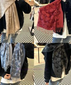 The new color of the new Coach 2024 model, the three color shawl, looks great not only in te6gnab8qg