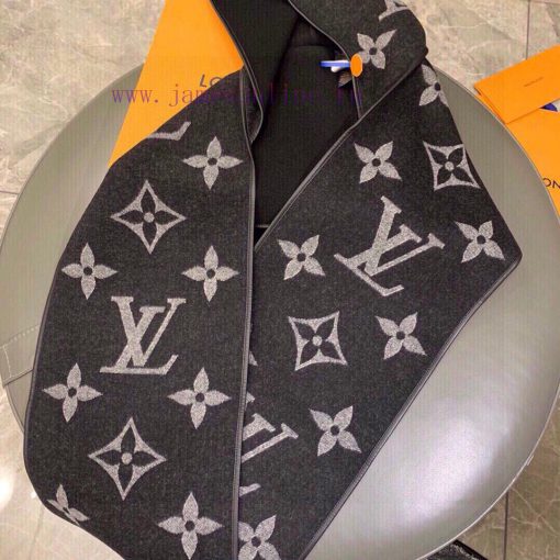 FALL FOR YOU hooded scarfThe Fall For You hooded scarf is made of a rich plush blend, featur3tw2coeq - Image 5
