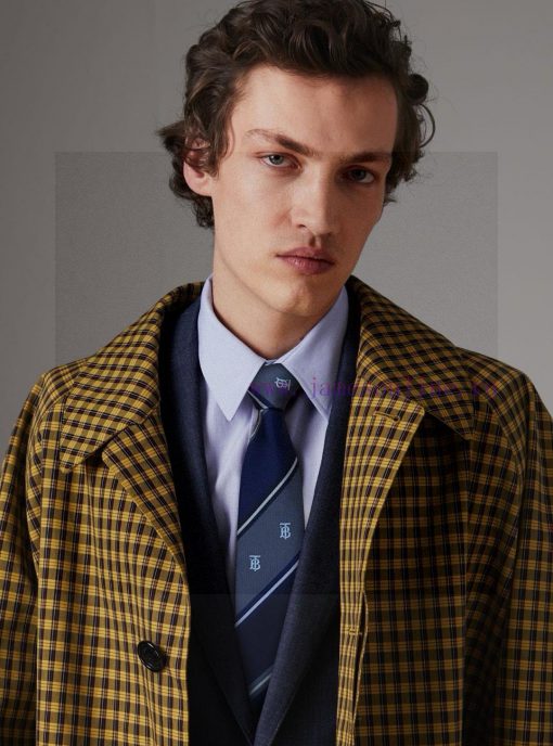 The B diagonal stripe tie is absolutely amazing, and the soon to be sold item is really beauup6t9naa - Image 2