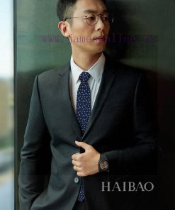 The new men's tie series H butterfly pattern tie is rare. Every year, H Home releases a thoucwlvobdy
