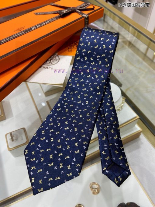 The new men's tie series H butterfly pattern tie is rare. Every year, H Home releases a thoucwlvobdy - Image 5