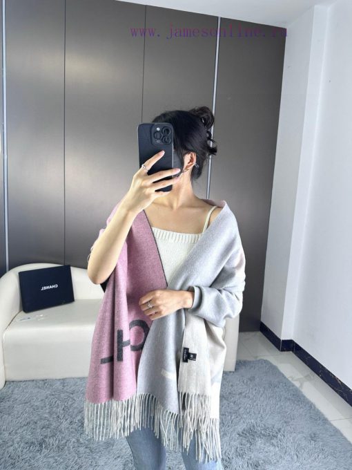 Chanel Granny Cashmere Double sided Purple Natural Color and Deep Grey Transitional Gradiento92wtgl1 - Image 3