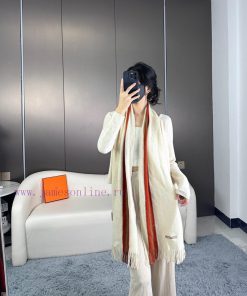 The 2023 unisex collection features 100% pure cashmere Hermes, a high-end cashmere knitted s3df5g4h6