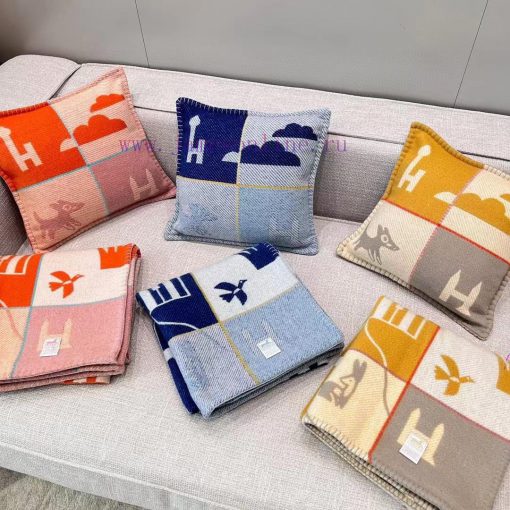 Pillow size 45x45cm, made of 90% wool and 10% cashmere41givmep - Image 4