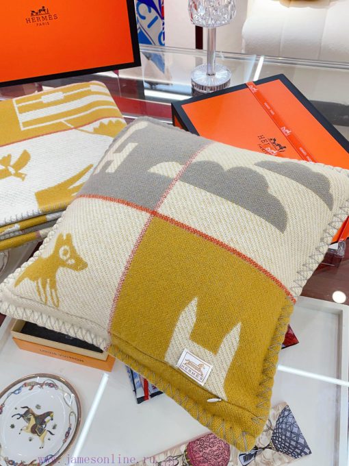 Pillow size 45x45cm, made of 90% wool and 10% cashmere41givmep - Image 7