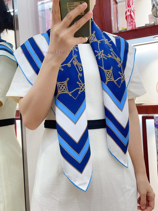 The new LV square scarf is made of twill silk material, which is handmade with rolled edges rg8vysyk - Image 2
