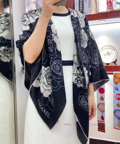 CHANEL Flower Pattern 140 Silk Cashmere Square Scarf, High end Big Love Silk Cashmere Baby T8rysh89u