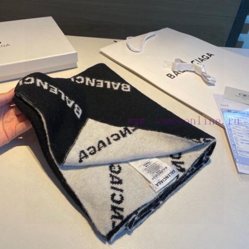 Balenciaga "is always synonymous with fashion and youthfulness. The perfect combination of bx93oad89 - Image 5