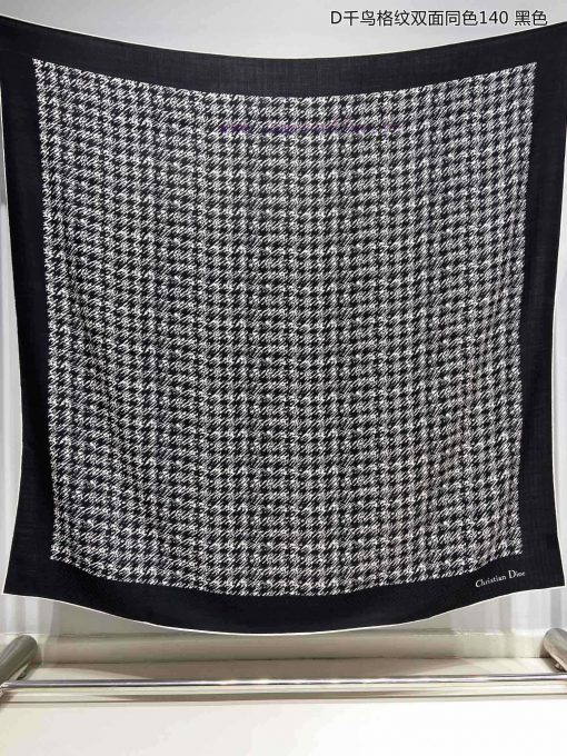 The new cashmere products are said to look good and recommended by Dior. The double-sided anqz4yqpln - Image 4