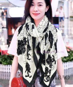 When it comes to the new Chanel cashmere long scarf, the two tone camellia long scarf is higmhjp3vca