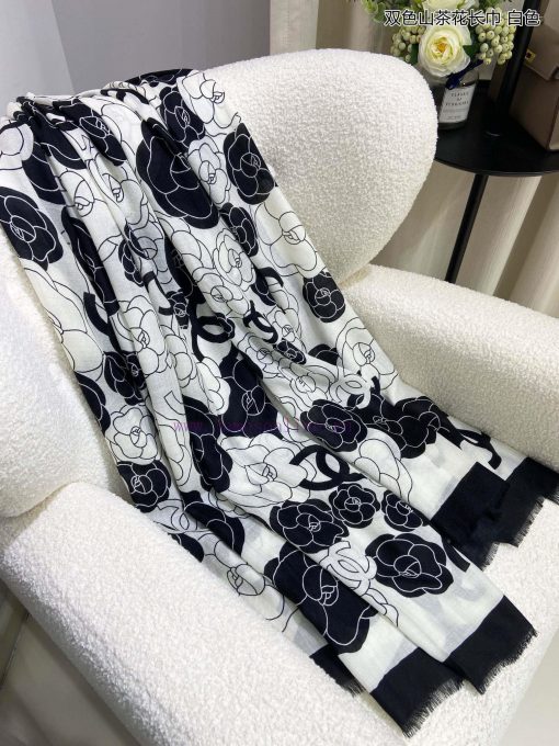 When it comes to the new Chanel cashmere long scarf, the two tone camellia long scarf is higmhjp3vca - Image 9