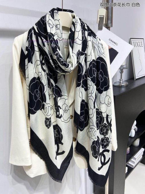 When it comes to the new Chanel cashmere long scarf, the two tone camellia long scarf is higmhjp3vca - Image 11
