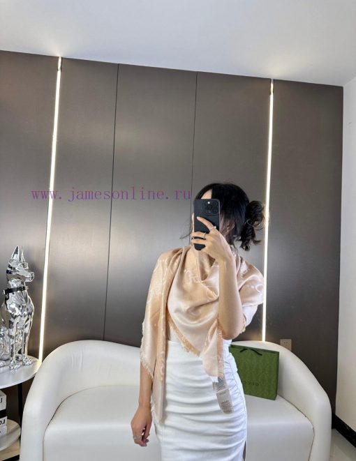 G Home GG Gold Thread Jacquard Shawl 140 Square Scarf, dazzling to the extreme, a must-have 8161qne7