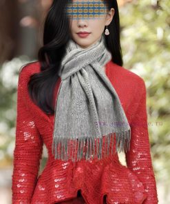 Aima Shi [Lips] has a high rate of turning back [Proud] 2024 female universal couple's style1n2a2bkt