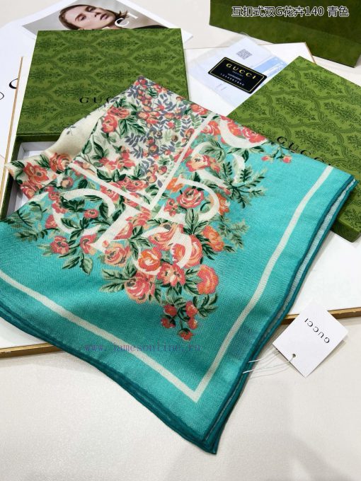The new cashmere products are recommended for their good looks, including GG cashmere squaretv3iyvzo - Image 5